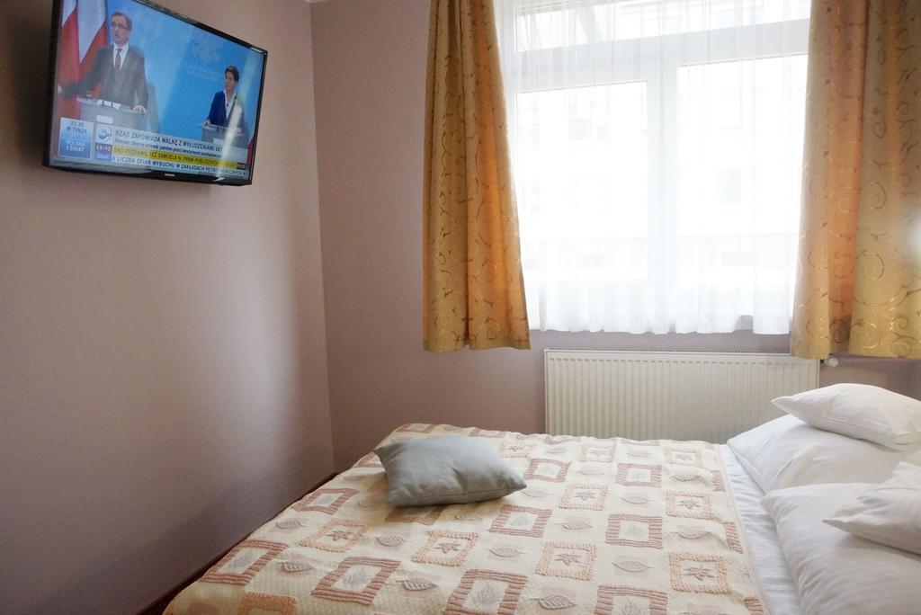 Hotel Unibus Bielsk Podlaski Extérieur photo