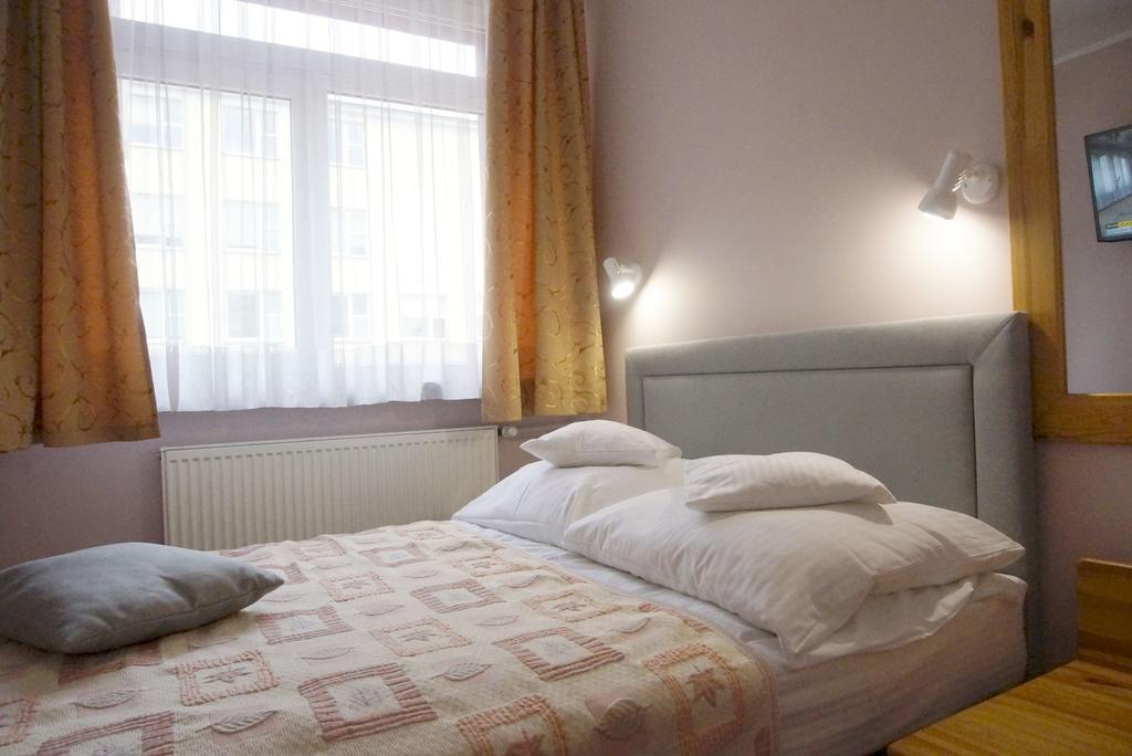Hotel Unibus Bielsk Podlaski Extérieur photo