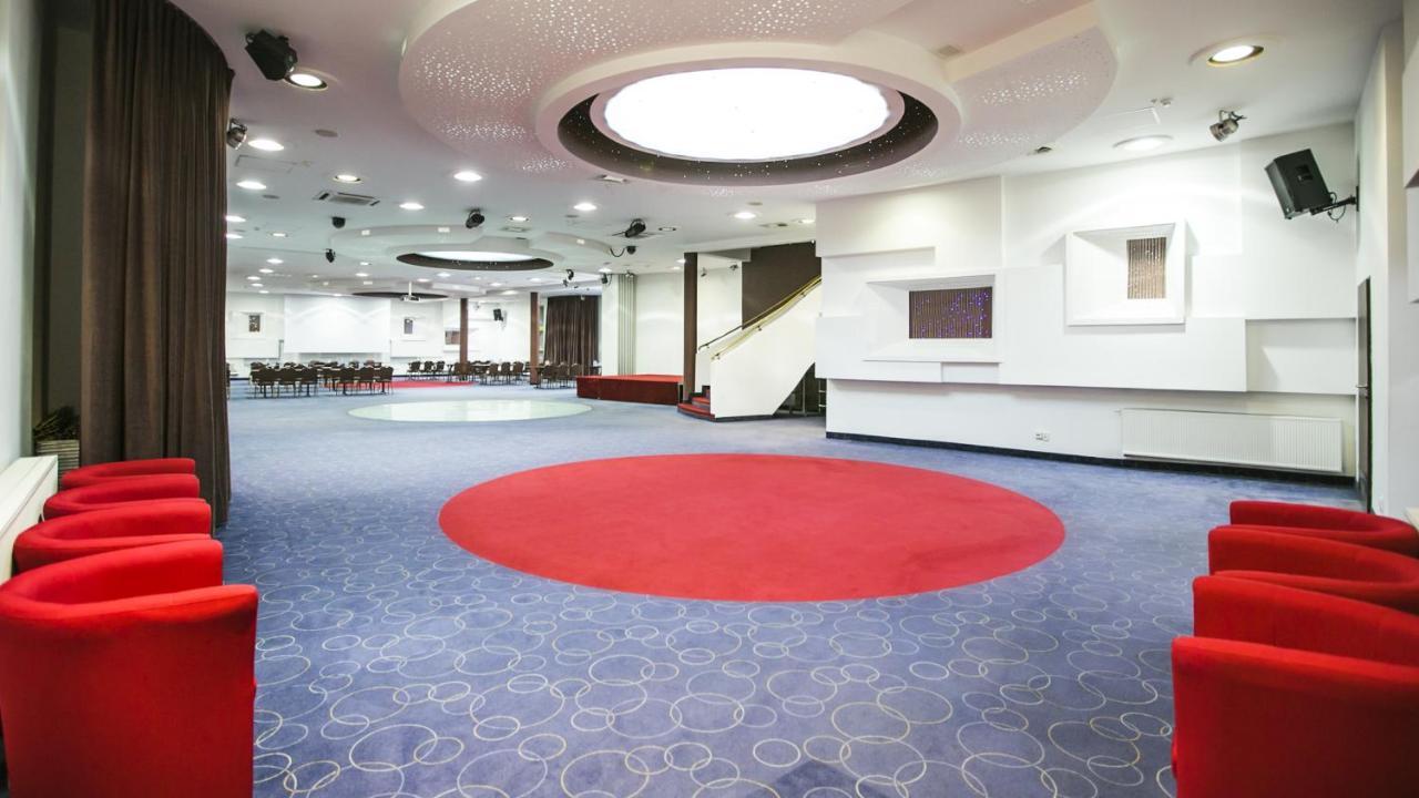 Hotel Unibus Bielsk Podlaski Extérieur photo